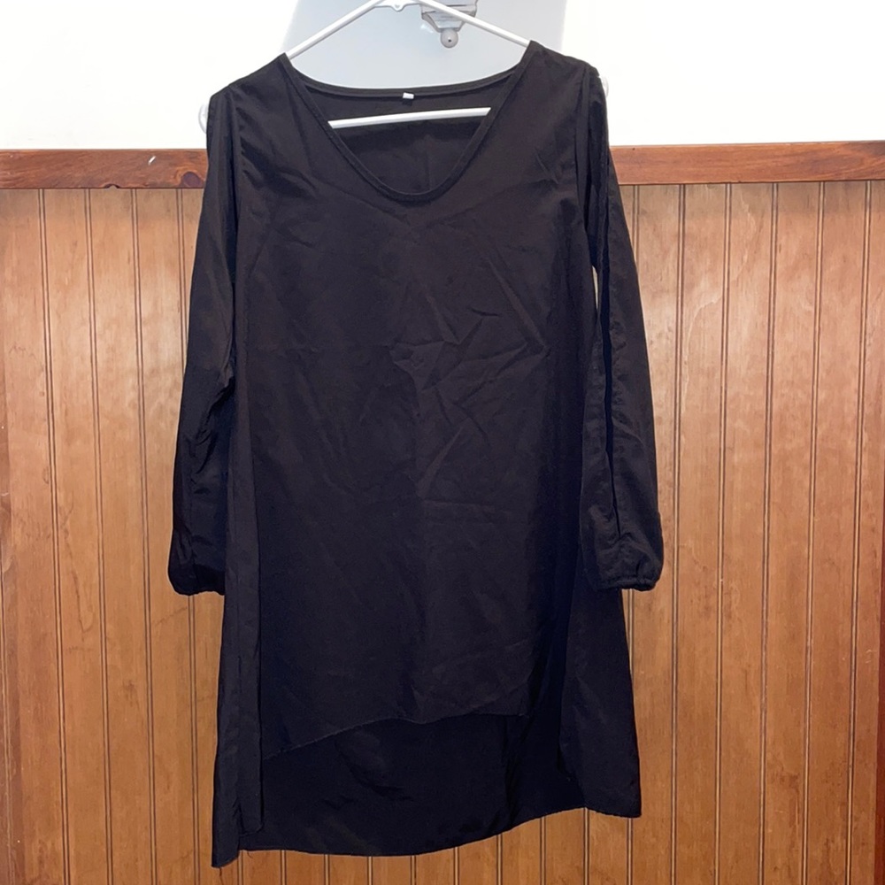 Women’s UNKNOWN BRAND Dress!
